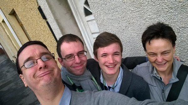 PlaidLlanelli's tweet photo. @SeanLlanelli: Ymgyrchu dros / Campaigning for @HelenMaryCymru. #Llanelli @Plaid_Cymru #HelensBack #Plaid16 https://t.co/ER4Bf7Vx00