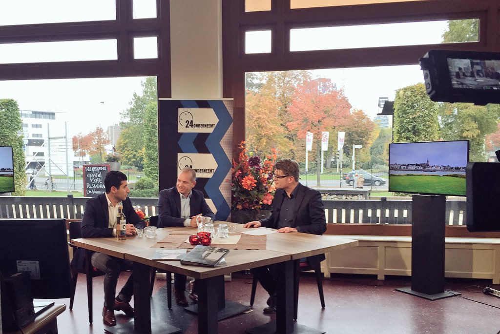 Vanavond te zien om 20u op @AltijdN1. Gasten SNS <a href="/gjberning/">Geert Jan Berning</a>, Ad Lansink, <a href="/KarlKouki/">Karl Kouki</a> in de verbouwde <a href="/De_Vereeniging/">De Vereeniging</a>.