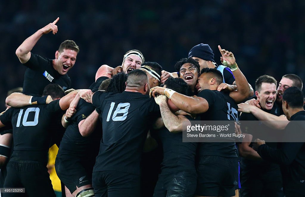 GettySport's tweet photo. New Zealand All Blacks beat Australia to retain their Rugby World Cup Crown https://t.co/4spK3TXc6Z #RWC2015final https://t.co/uWDLCAZ0Pc