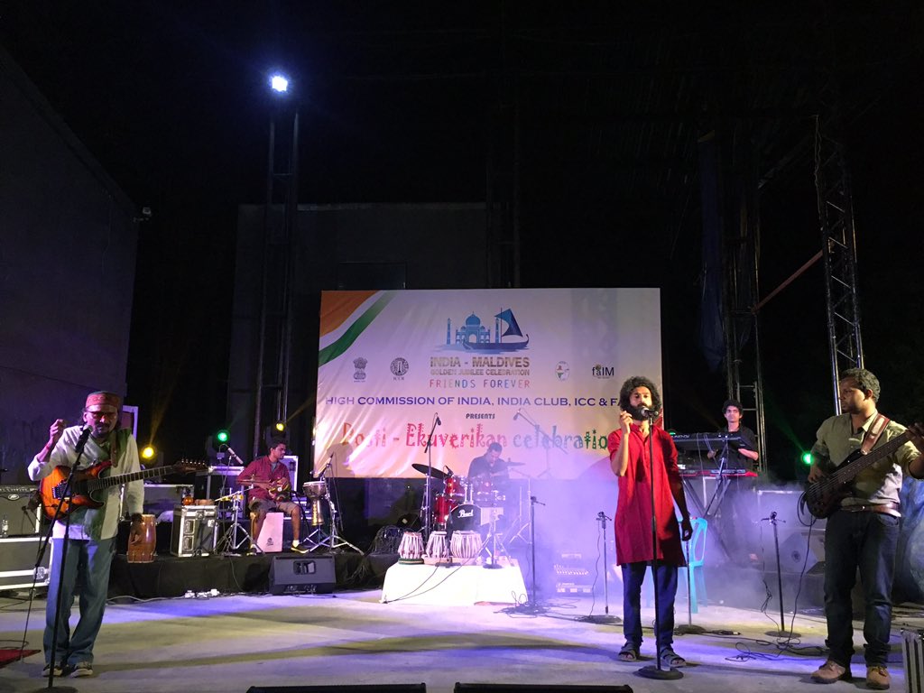 RajeevShahare's tweet photo. #HappeningNow #INDIA MALDIVES DOSTI EKUVERIKAN. GOLDEN JUBILEE. #KARNATRIX BAND @ Alimas Carnival. SPECTACULAR https://t.co/IHH9NH0f7i