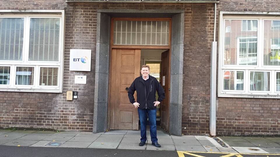 MikeTur25095169's tweet photo. Me leaving Shrewsbury Telephone Exchange for the last time yesterday 30/10/15  started here in September 1979. https://t.co/8YIrlt3pse