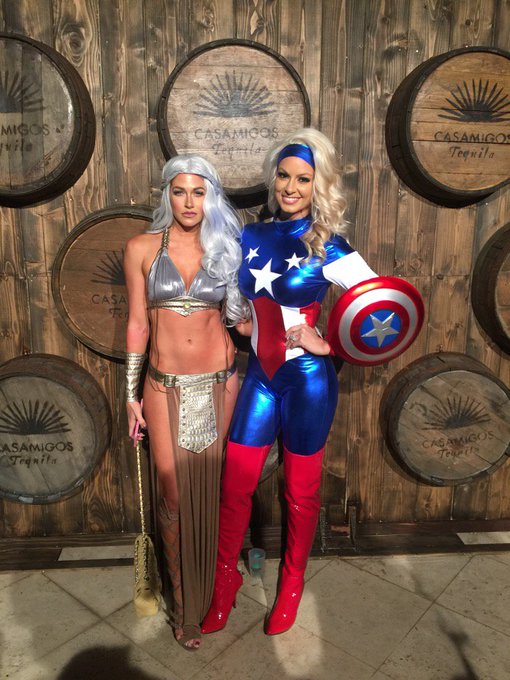 Me &amp; my girl @TheBarbieBlank at @Casamigos #halloween2015 party last night 🎃🎃🎃 https://t.co/C4QNk9d6<a class="tags" href="/tag/thebarbieblank">@thebarbieblank</a><a class="tags" target="_blank" title="On Twitter" href="/?out=eyJ0eXAiOiJKV1QiLCJhbGciOiJIUzUxMiJ9.eyJpYXQiOjE3MTk4MjMyNjEsImlzcyI6InR3cG9ybnN0YXJzLmNvbSIsIm5iZiI6MTcxOTgyMzI2MSwiZXhwIjoxNzUxMzU5MjYxLCJyZWRpcmVjdF91cmwiOiJodHRwczovL3R3aXR0ZXIuY29tL0Nhc2FtaWdvcyJ9.fd5cimOXLZOVEDjvBxAwoezsWkCQAf2R72d3UrdSxzd6cconSzfAMrNZBR0fM7W36gM3TWFcj0wNaiSm-FXVWQ">@Casamigos</a><a href="/tag/halloween2015"class="tags">#halloween2015</a>