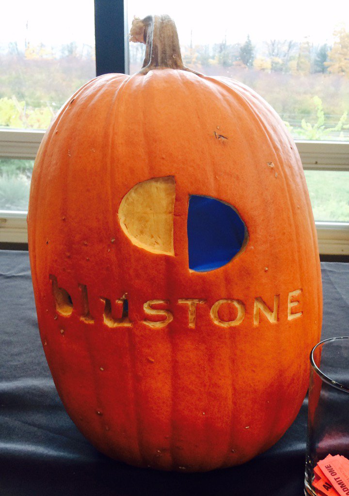 GTAdventureCo's tweet photo. @blustonewine Halloween! Love the Jack-o-lanterns!! https://t.co/5bR6ODM1bt