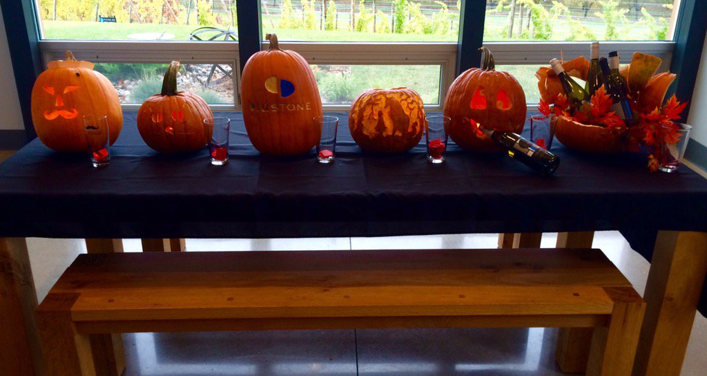 GTAdventureCo's tweet photo. @blustonewine Halloween! Love the Jack-o-lanterns!! https://t.co/5bR6ODM1bt