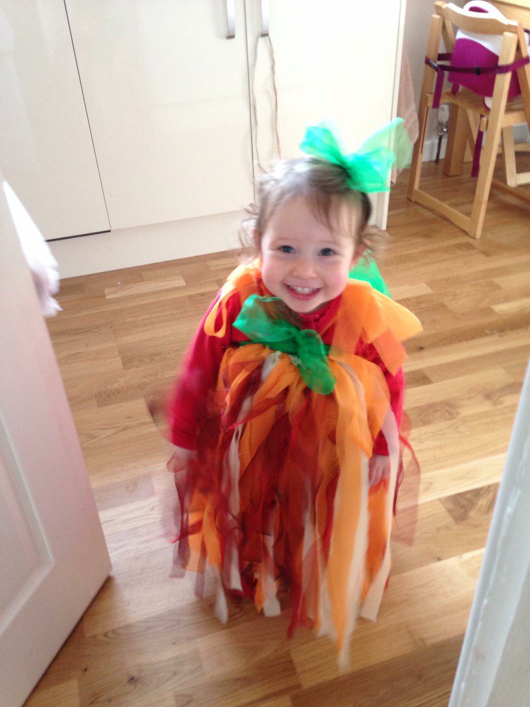 EileenGrier2's tweet photo. Cutest pumpkin ever#maggiemoo https://t.co/zEJGsLIOSK