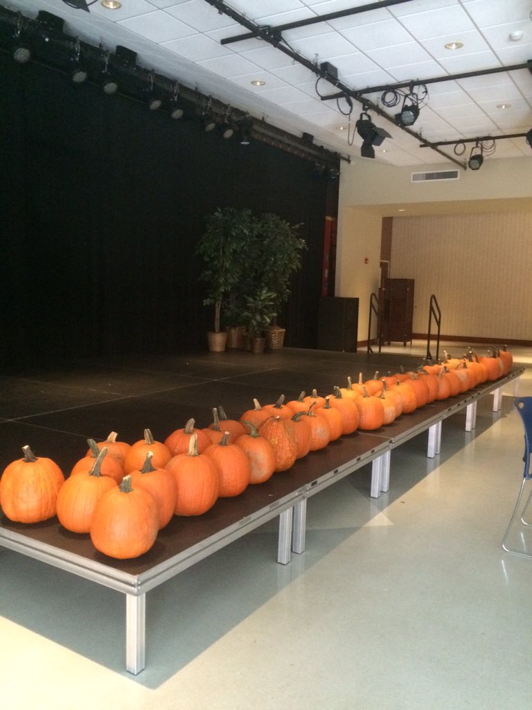 EtownSweet's tweet photo. We are getting all ready for pumpkin carving tonight at 8:00 in the KAV! Whose going to have the best carved pumpkin https://t.co/Z62LDPYYg0