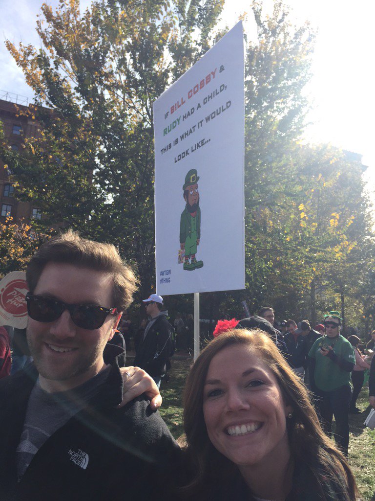 MatthewKlayman's tweet photo. @CollegeGameDay #philly #cosbyandrudy #matchmadeinheaven @discowilly https://t.co/HbZNASQuys