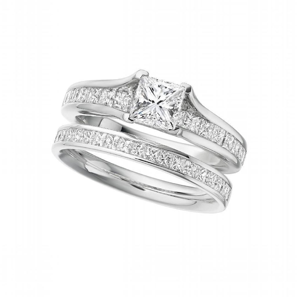 VoltaireDiamond's tweet photo. Stunning wedding and engagement ring #wedding #engagementring #diamonds #diamondring #diam… https://t.co/2iljg5Bzfh https://t.co/9eIJ8uQRmy