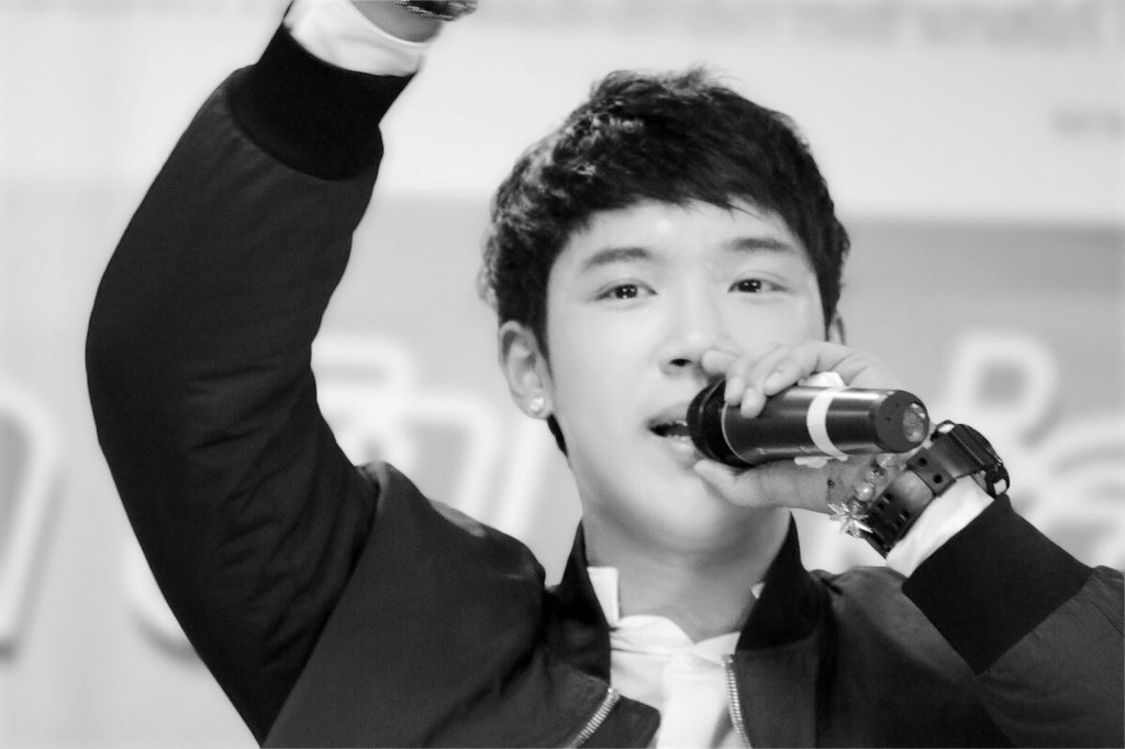 EveryAspect_KS's tweet photo. 20151031 #KS #Plusmall 🙋🏻🙋🏻🙋🏻 https://t.co/L6AeLGRPNu