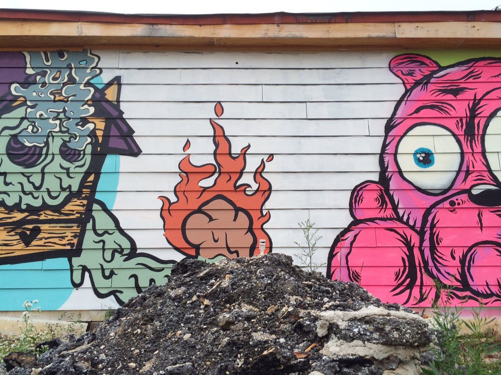 blockhead_atl's tweet photo. The mummy is between a cat and a dog. #blocktoberATL #fafatl https://t.co/ftKjdg0DRH