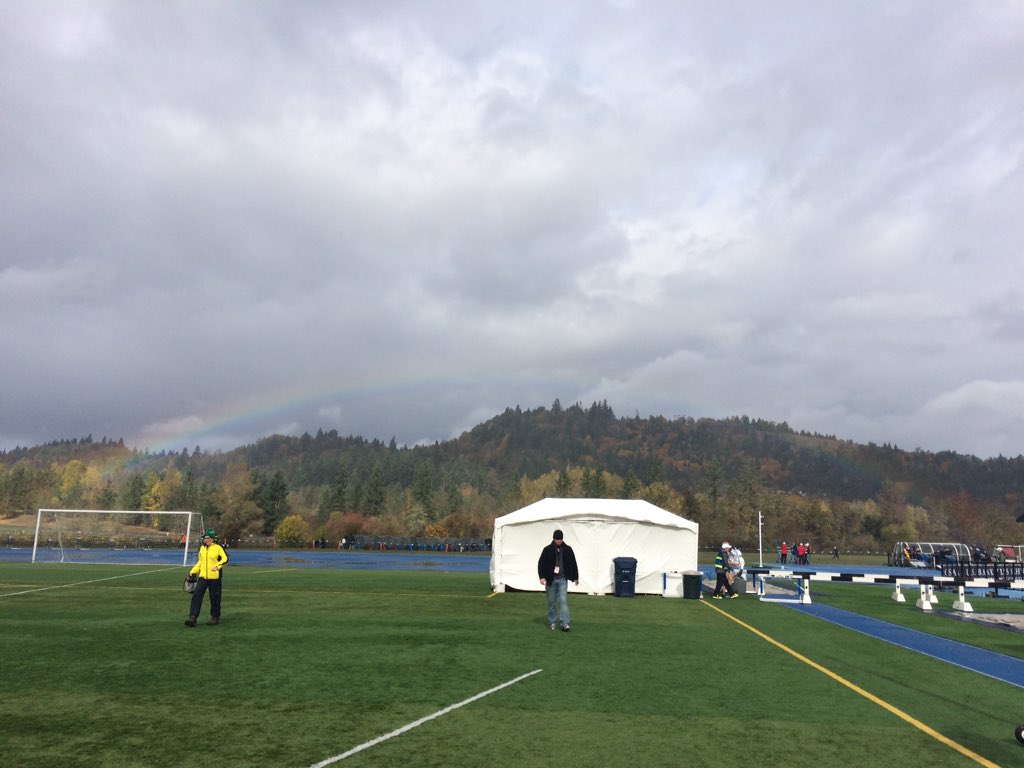 ORMilesplit's tweet photo. Light rain so far, but the sun keeps peaking through. Beautiful day for the state meet in Eugene #ORstatechamps https://t.co/IwK6ayhEOQ