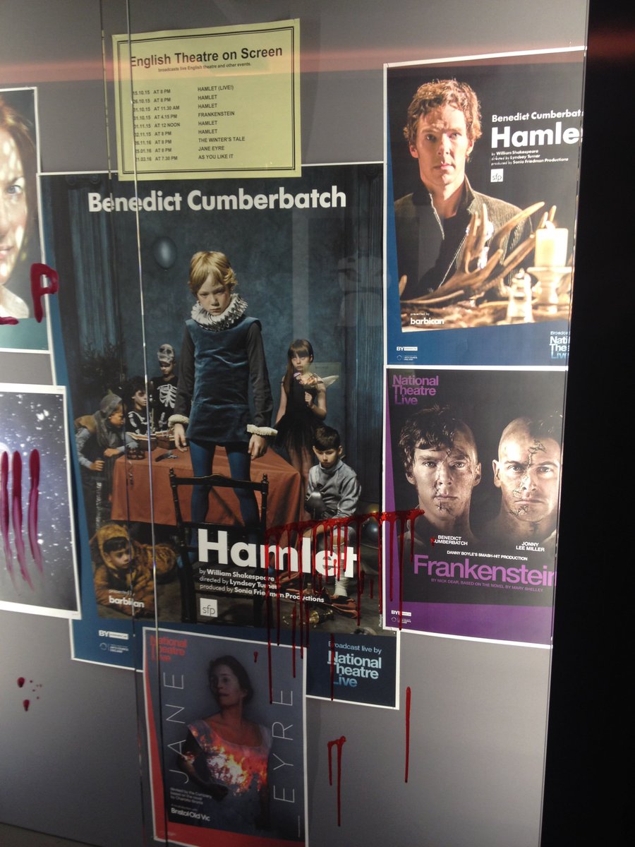 #Hamlet in #Hamburg! <a href="/NationalTheatre/">National Theatre</a>