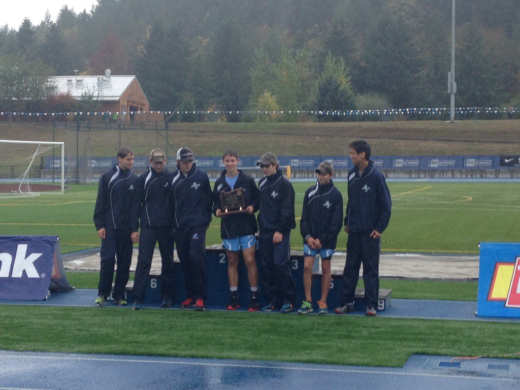 ORMilesplit's tweet photo. Boys 1A/2A/3A results: 4: Eastern Christian. 3: Bandon. 2. Catlin Gable. Champs: Union Cove. #ORstatechamps https://t.co/wAb5cB1cOB