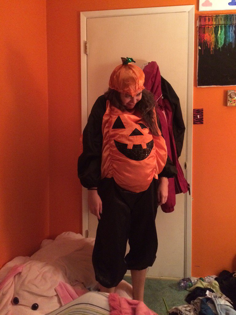julia_moody's tweet photo. I feel now is an appropriate time to whip this out https://t.co/t67eSAyBg5