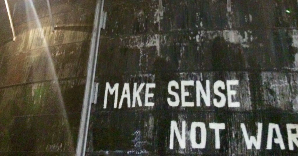 petra_rosvall's tweet photo. Makes sense. #makesensenotwar https://t.co/MzhmYMSiRg