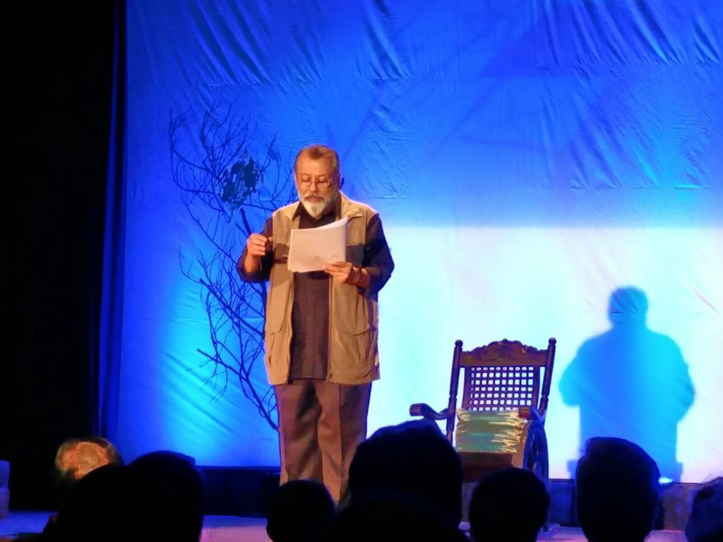Watching Mr.Pankaj Kapur perform his novelette 'Dupehri' . #ArtisticElegance #brilliantmoment