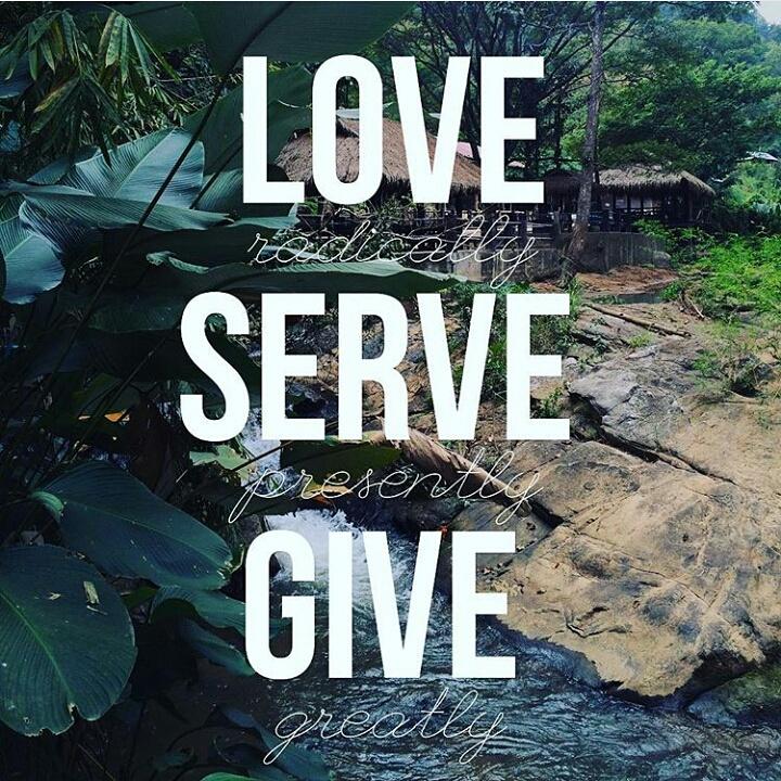 reinforcinghous's tweet photo. Please donate clothes, non-perishable foods, & toiletries!! Website in bio. #reinforcinghouston #give #GetInvolved https://t.co/s746cvo5DN