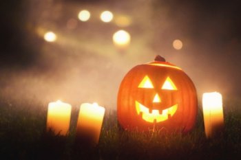 CrescentFruit's tweet photo. Happy #Halloween from your friends at Crescent! We hope it's everything you wished for.. 🎃👻 https://t.co/SEpuGKMD8R
