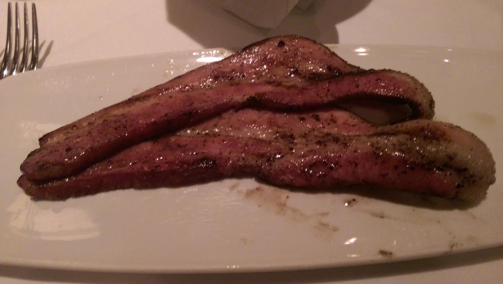 [Image: CSr04PHXIAAMePb.jpg:large]