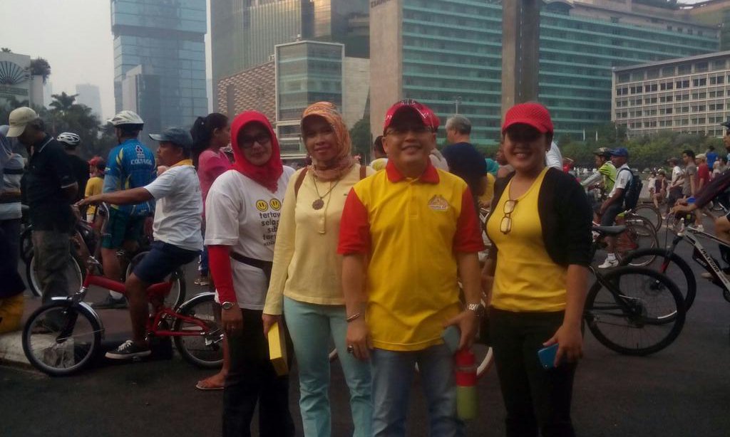 Bersiap merayakan HUT ke-6 Komunitas GoldarAB, pagini didepan Pos Polisi BunderanHI #CFD.