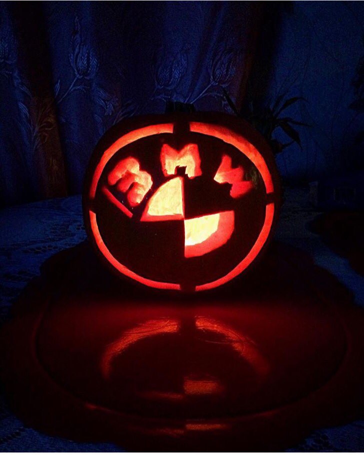 bimmerfestchile's tweet photo. Feliz Halloween 👻 bimmers 🇨🇱🏁🇩🇪 #bimmerfest #bimmerfestchile #bimmerfestchile2015 https://t.co/d3PSYbj4QV