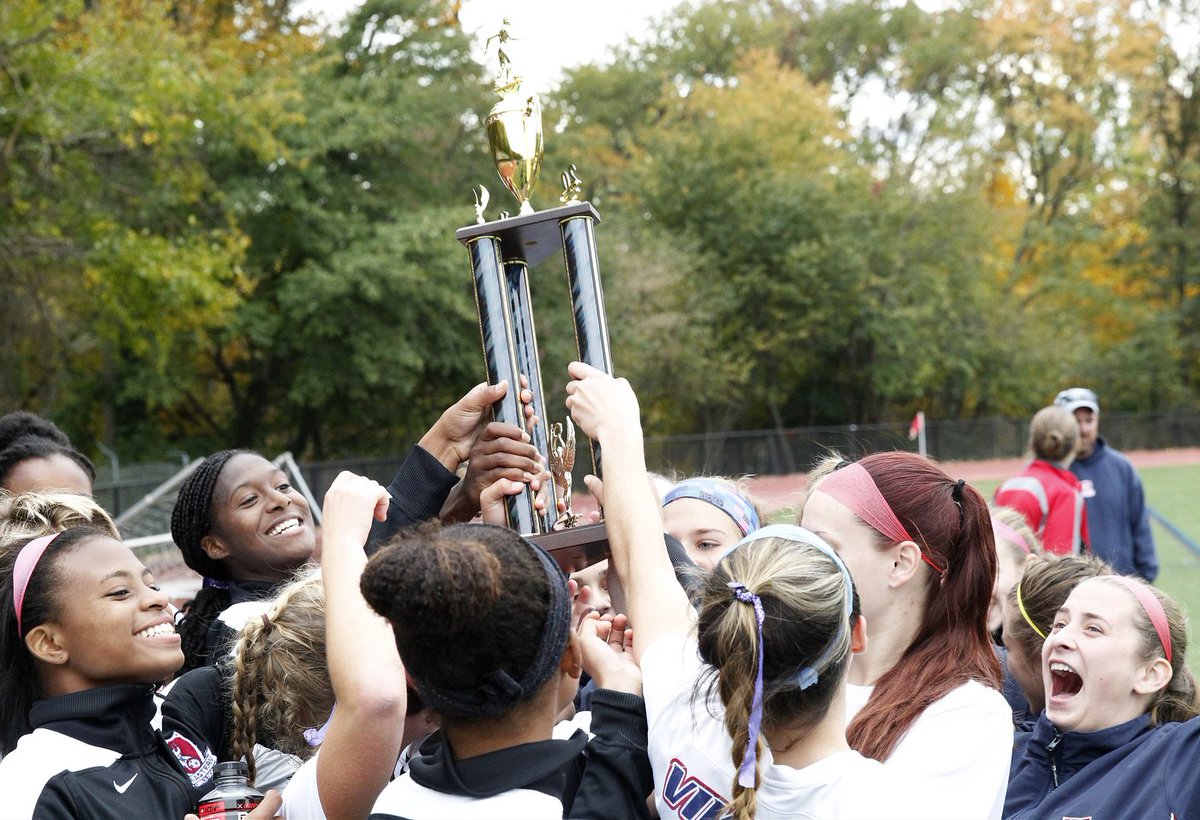 PhotogLori's tweet photo. PHOTOS: https://t.co/0nonCzhvbD #Shawnee vs. #Eastern girls #NJsoccer, #SJSCA final @easternviking @EGSgirlssoccer https://t.co/zcpu1kpfPt