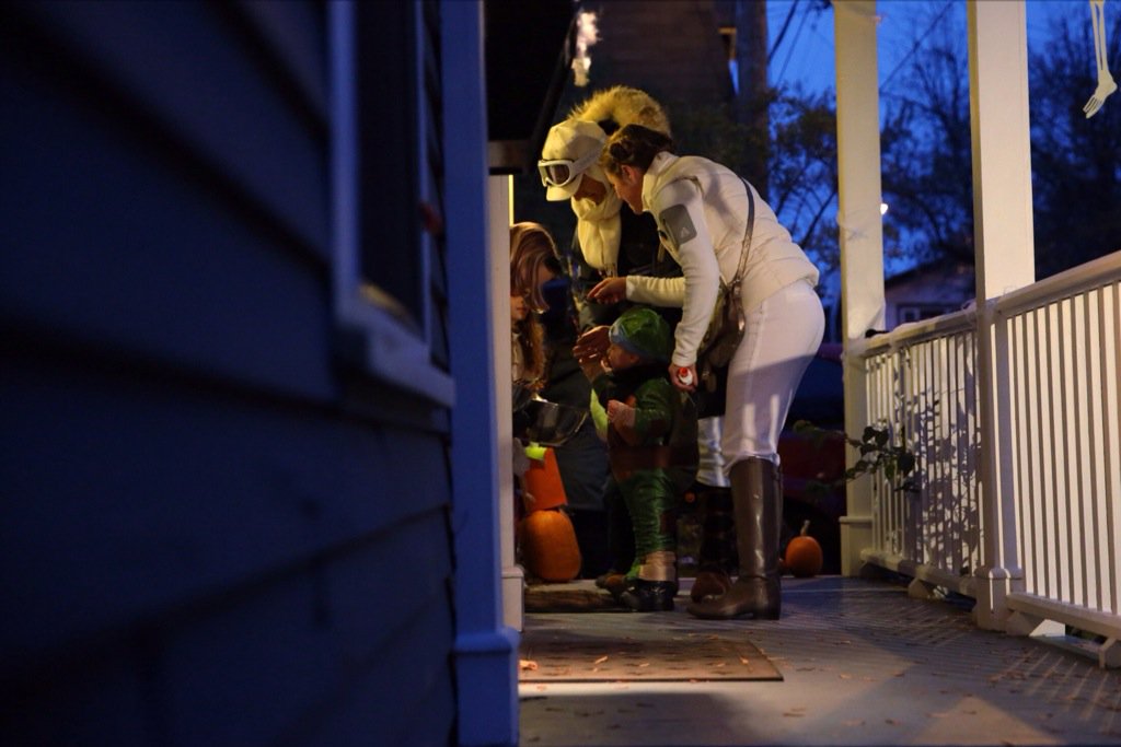 JustinTrudeau's tweet image. Trick or treat! Joyeuse #Halloween!