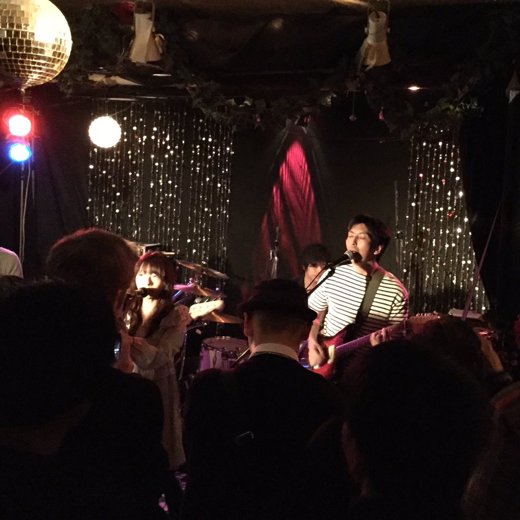 taeko814's tweet photo. #etherfeels #エーテルフィールズ のレコ発イベント。アンコールのストーンローゼスをシューゲイズしたようなグルーヴィーな曲は最高。#shoegaze https://t.co/5ryMk9ecaj