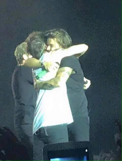 PereezGaby's tweet photo. #OTRASheffield3 asta pronto https://t.co/CkHHFDE9j9