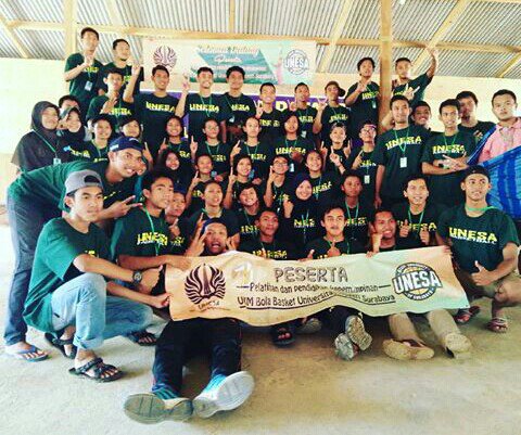 izzatulbadriyah's tweet photo. Kompak itu menyenangkan guys 🏀👪😘 @TimBasketUnesa @LIMABasket #ukmbasketunesa #outbond #exploreunesa #myfamily https://t.co/WEj5UPKODT