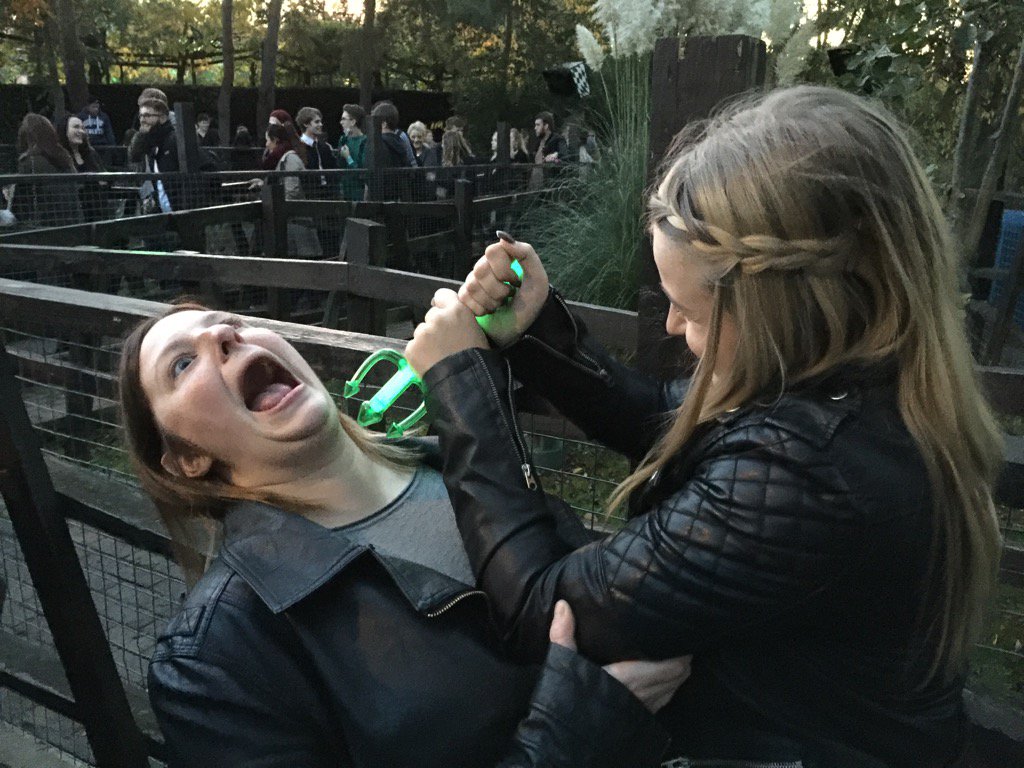 SophieHesp's tweet photo. Sick of waiting in line @THORPEPARK Nicola got it!!! @jurysinncroydon #FrightNight #massivequeues 🎃😁🔫 https://t.co/gq33RrAiL3
