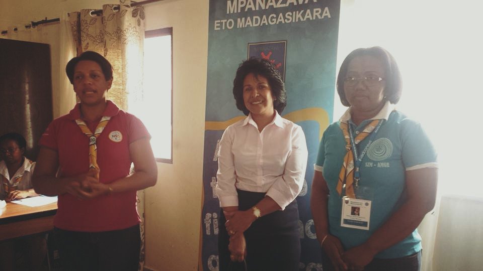 MpanazavaMEM's tweet photo. C'est parti pour une nouvelle année pédagogique 2015 - 2016 pour les Mpanazava Eto Madagasikara ... https://t.co/9Zpf75fNHH