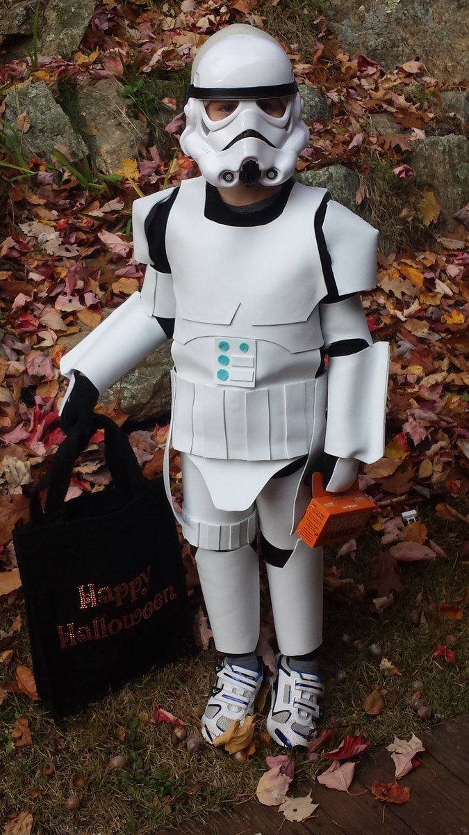 NFFD360's tweet photo. Our little stormtrooper is all ready to go.   #HappyHalloween https://t.co/7TvjfJLYC2
