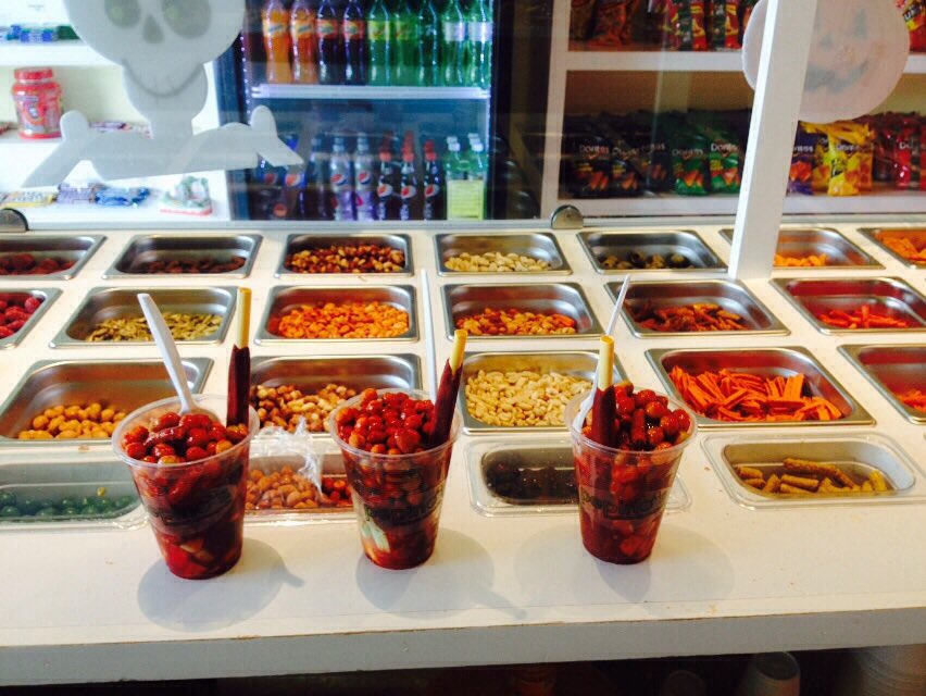 Pepinos_Saltilo's tweet photo. #Saltillo #vasomix #chamoy #cacahuate #fritos #tuanojoestaaqui ármalo a tu antojo.!! mas de 40 ingredientes https://t.co/dVQYKJnfGB