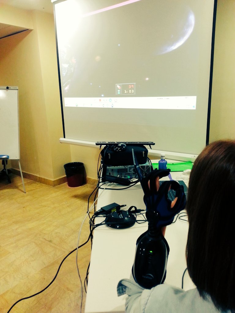 TO_acuatica's tweet image. Seminario de #TARyRV terminado! Buenos alumnos, buenas sensaciones.Dejo fotos de la práctica con #handtutor #TO #dca