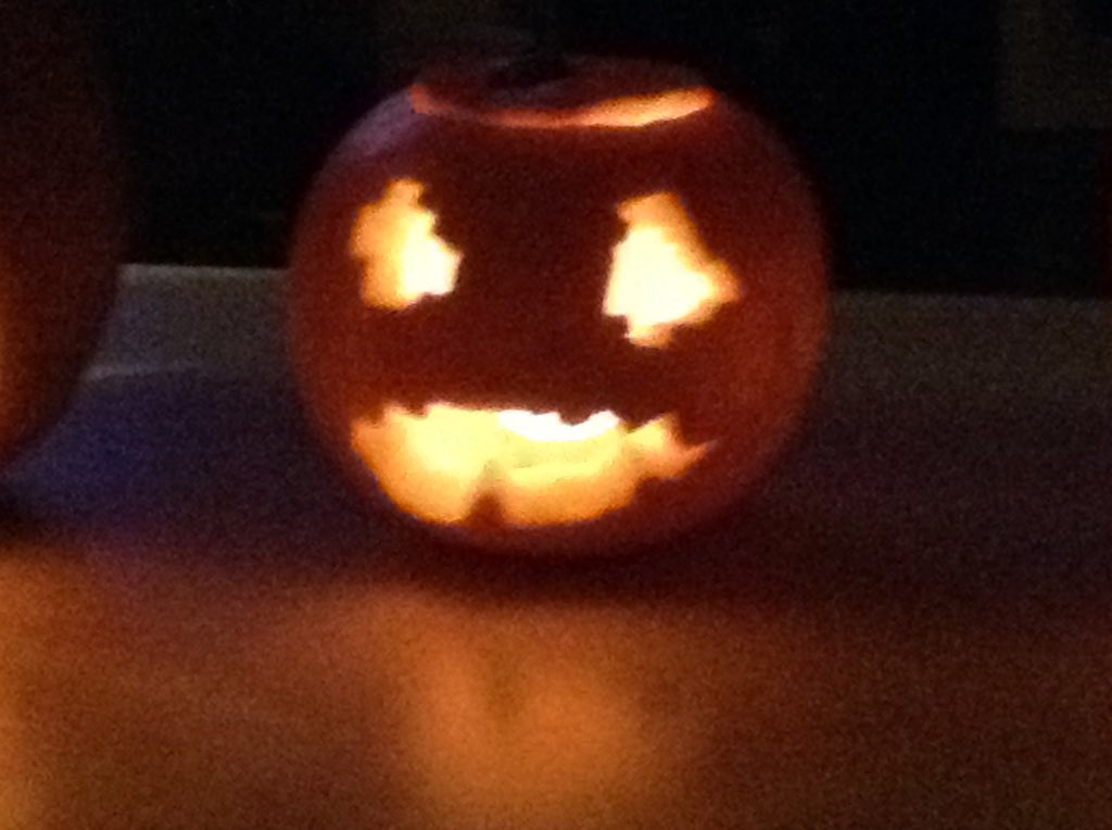 TelferRio's tweet photo. My pumpkins https://t.co/vLLW6KC56Y