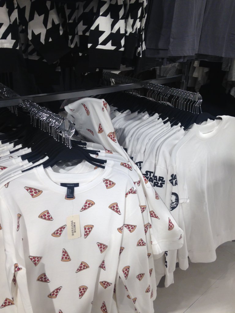 Very happy that <a href="/devonshiremall/">Devonshire Mall</a> finally has a <a href="/Forever21/">Forever 21</a> 😍