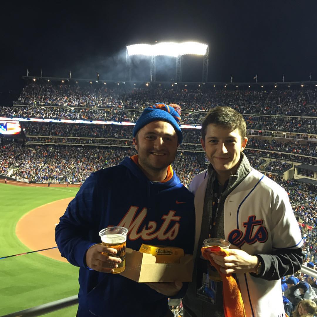 EthanGSN's tweet image. #KingsOfQueens
@lbschwartz4