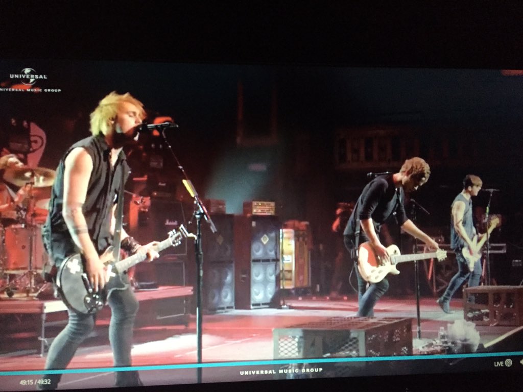 CuteCakeMalum's tweet photo. #newbrokenstream 🙈❤️ https://t.co/qSg5P1RYeD