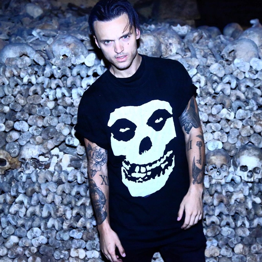 bohnes's tweet photo. happy deathday to me. introducing... Bohnes. https://t.co/6gO4bPET1i https://t.co/hLvRCuvHrS
