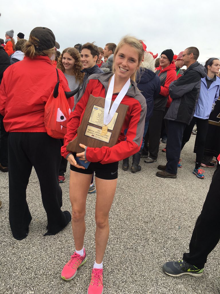 Lojojohny's tweet photo. WOW, What a memorable Halloween! I will cherish this mental attitude award forever. ❤️❤️❤️ @runWLXC #RDP #wlxc https://t.co/IP9Y8yIYII