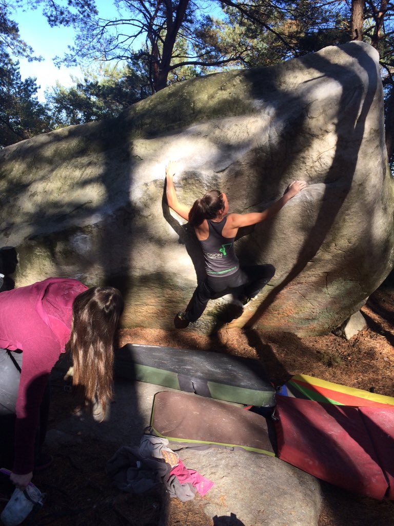 kittyclimbs's tweet photo. Really chuffed! Managed Abdolobotomy today😆 sore skin didn't put a stop to my first 7a💪🏼 Fab day at Franchard💙 #font https://t.co/Gx9mBNSomx