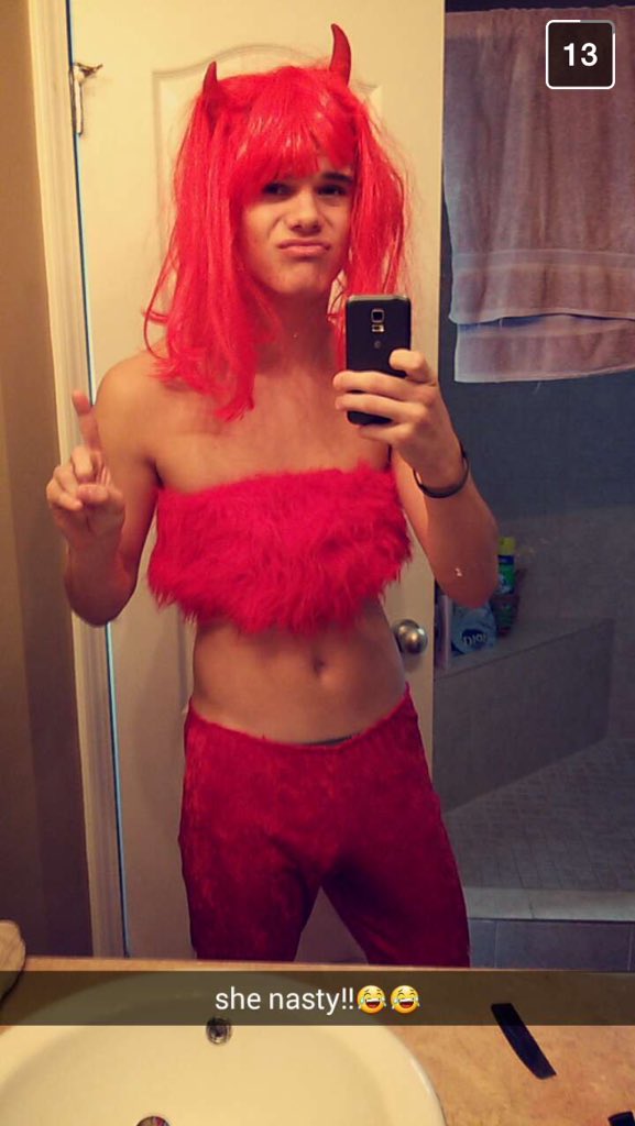 RiffRaffRiley's tweet photo. Dawson's got all of you beat on Halloween #sluttydevil @DawsonPrince1 ππ»π https://t.co/StIbS05A8p