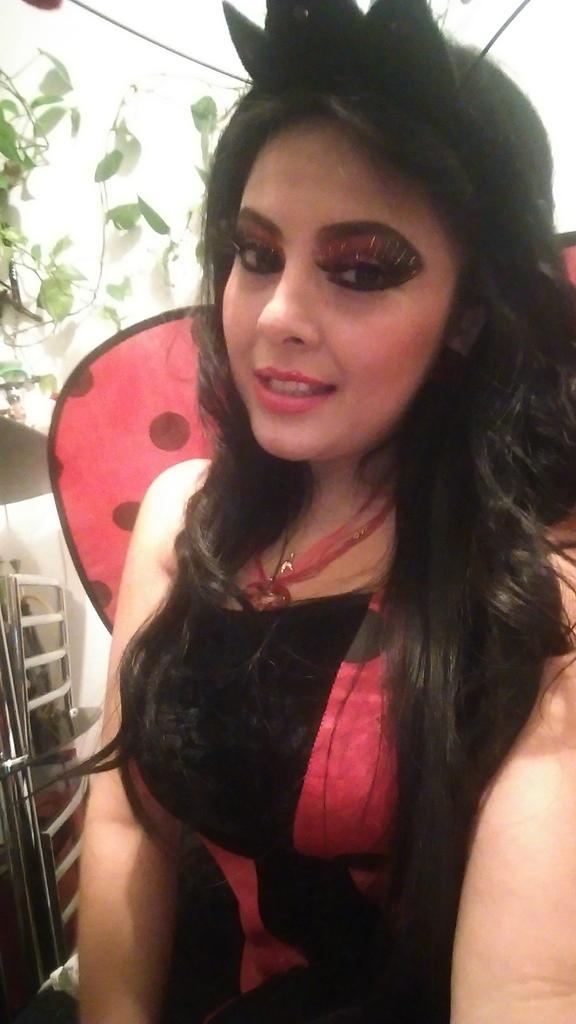 OmegaLey's tweet photo. #Halloween #París #Music #coccinelle #fête. https://t.co/7NAGcnXC4M