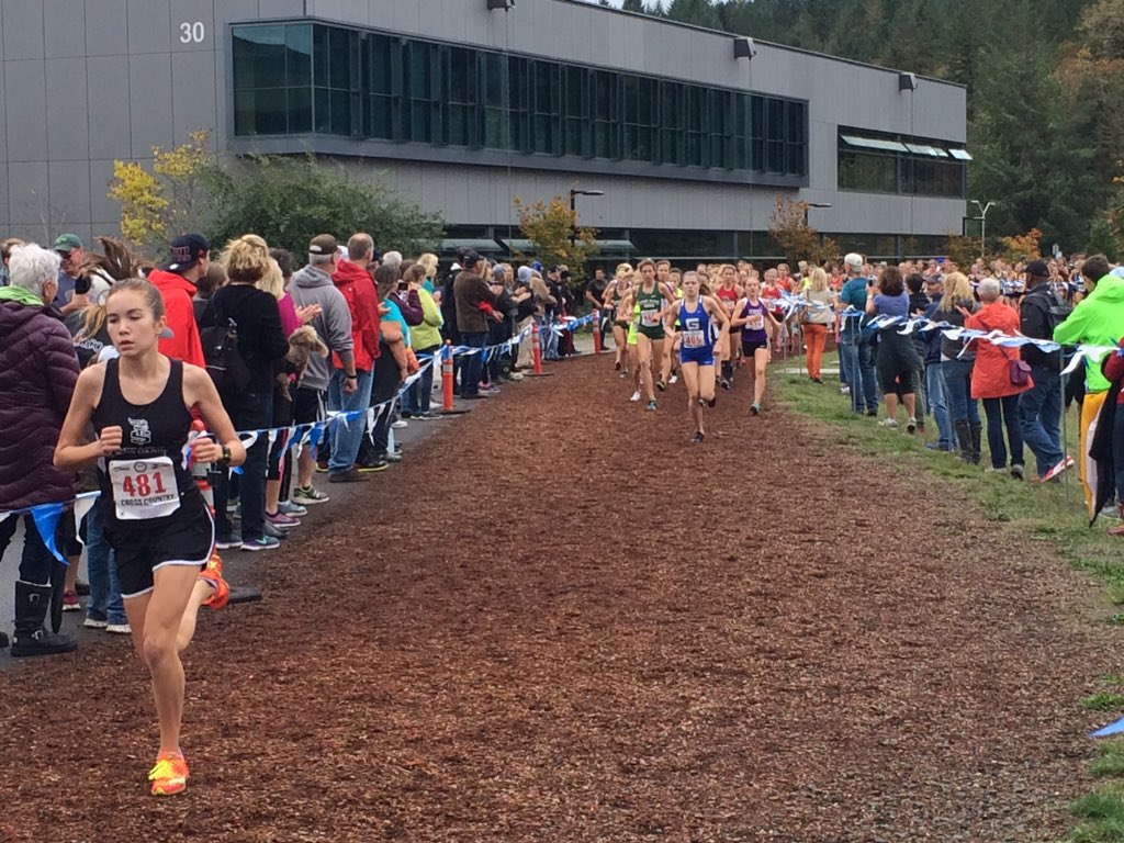 ORMilesplit's tweet photo. Ella sits in second after the first hill. Leader is going out strong! #ORstatechamps https://t.co/65T0F6bTLX