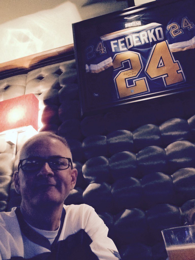 tjstans's tweet photo. Eating under the #HOF jersey of #Federko to bring the #stlblues luck tonight. https://t.co/oiF8v2jG5E