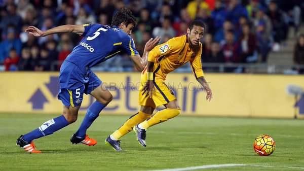 With his goal against Getafe, <a href="/neymarjr/">Neymar Jr</a> is now top scorer in the league with nine goals in nine matches #FCBlive