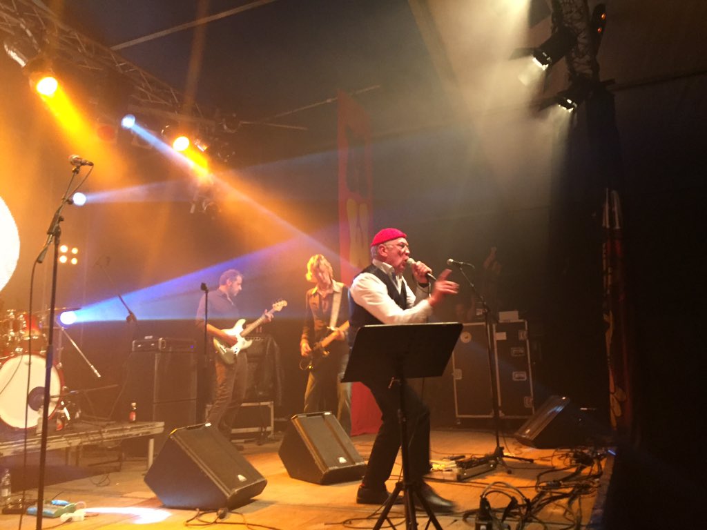 Wat een held! <a href="/Drukwerkbv/">harryslinger</a>