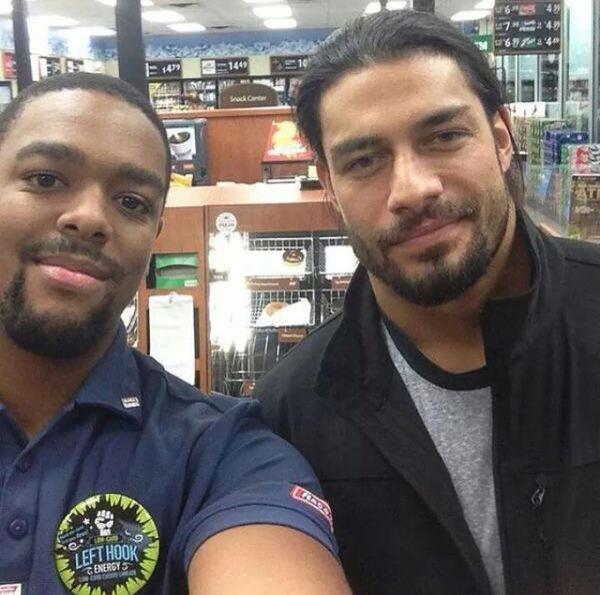 LeeshaNDessy's tweet photo. #RomanReigns #Honk #IfULuv #RomanReigns @WWERomanReigns @Roman_567 @Dean_Ambrose82 @airstream52 @shady926 https://t.co/kauVteKVqk