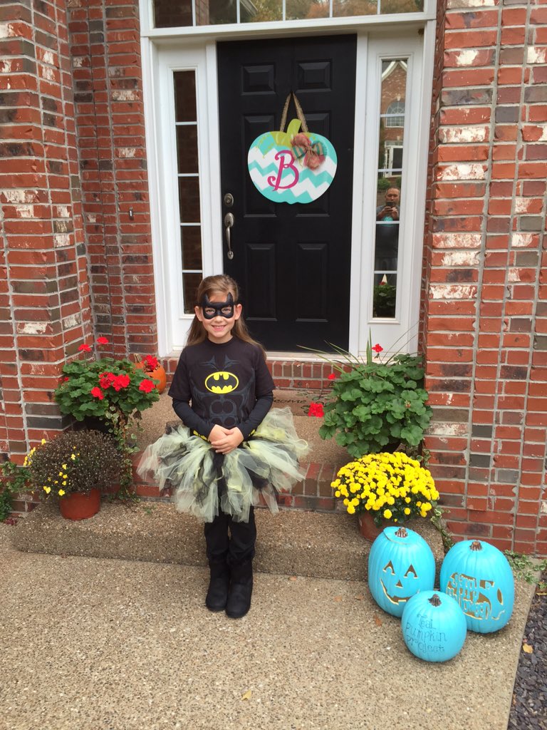 benbrumley's tweet photo. Someone's ready to fight crime and trick or treat!  @FoodAllergy @SugarDazed #tealpumpkinproject https://t.co/PXzctEHxmA